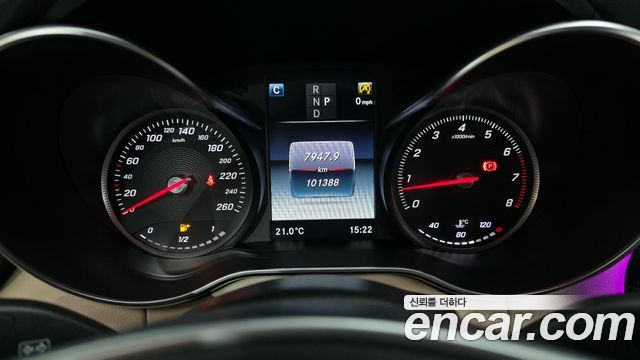 Mercedes-Benz C-Class 2017 — photo 11