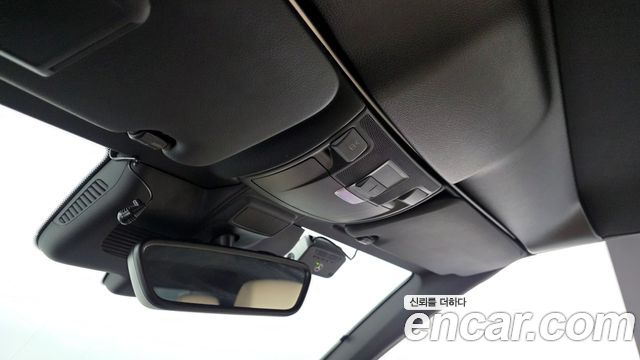 Mercedes-Benz C-Class 2017 — photo 24
