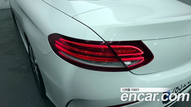 Mercedes-Benz C-Class 2017 — photo 9