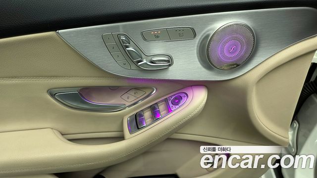 Mercedes-Benz C-Class 2017 — photo 27
