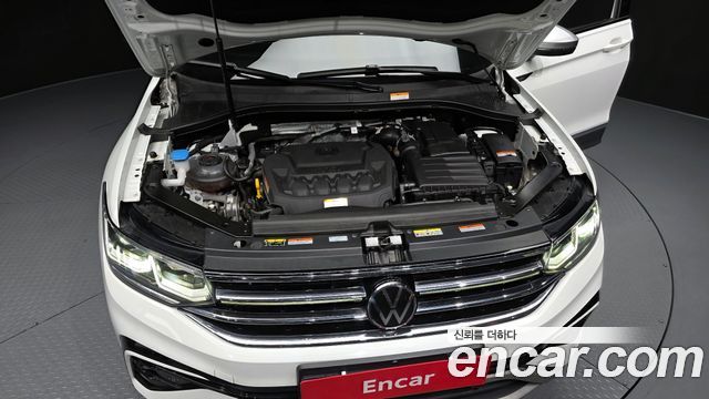 Volkswagen Tiguan 2024 — photo 6