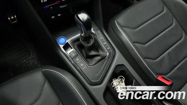 Volkswagen Tiguan 2024 — photo 12