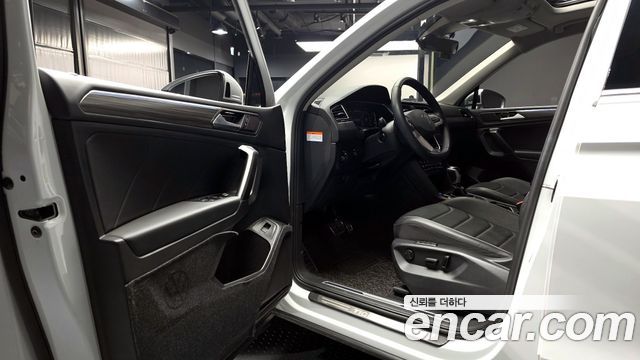 Volkswagen Tiguan 2024 — photo 13