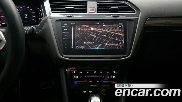 Volkswagen Tiguan 2024 — photo 21