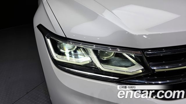 Volkswagen Tiguan 2024 — photo 8