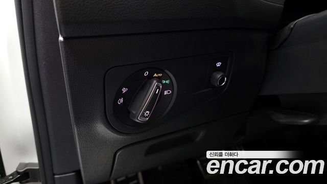 Volkswagen Tiguan 2024 — photo 31