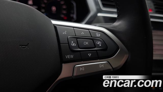 Volkswagen Tiguan 2024 — photo 32