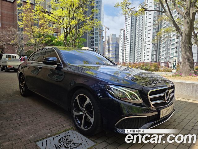 Mercedes-Benz E-Class 2020 — photo 6