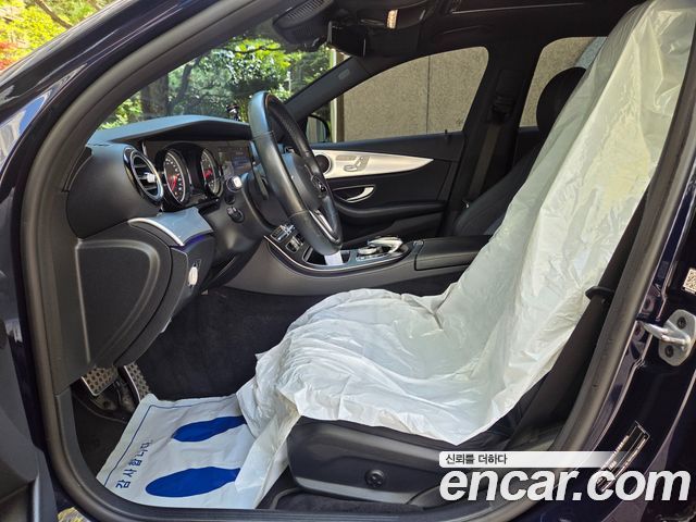 Mercedes-Benz E-Class 2020 — photo 9