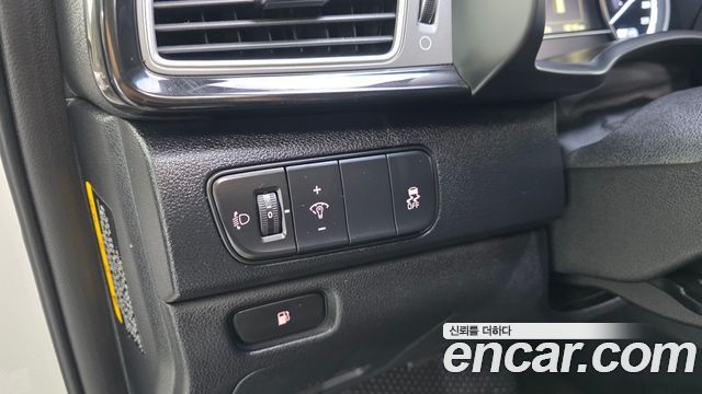 Kia Niro 2017 — photo 13