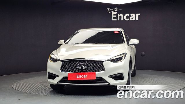 Infiniti Q30 2019 — photo 3