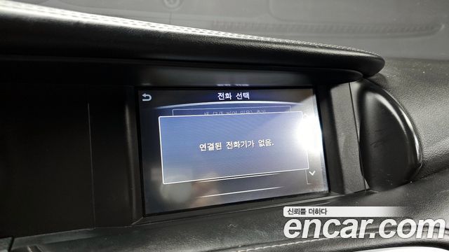 Infiniti Q30 2019 — photo 20