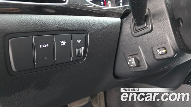 Hyundai Genesis 2012 — photo 13