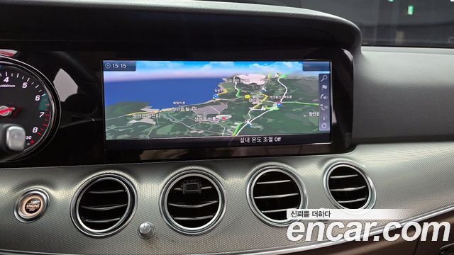 Mercedes-Benz E-Class 2018 — photo 22