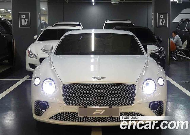 Bentley Continental 2018 — photo 2