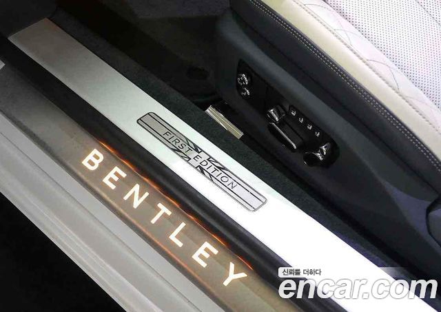 Bentley Continental 2018 — photo 17