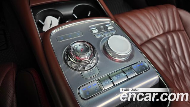 Genesis G90 2022 — photo 9