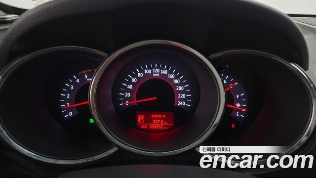 Kia Sorento 2010 — photo 8