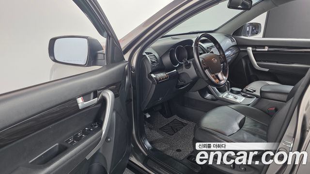 Kia Sorento 2010 — photo 11