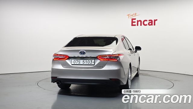 Toyota Camry 2018 — photo 4