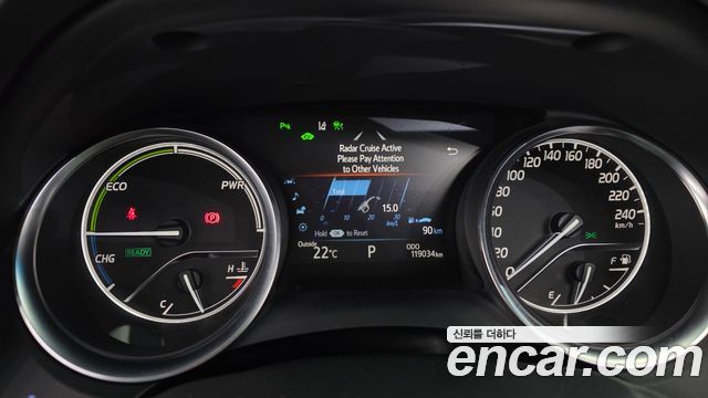 Toyota Camry 2018 — photo 11
