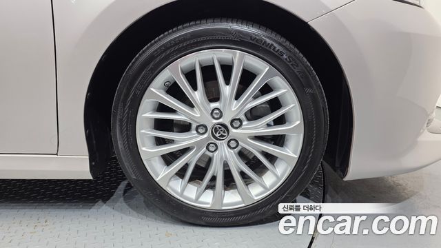 Toyota Camry 2018 — photo 7