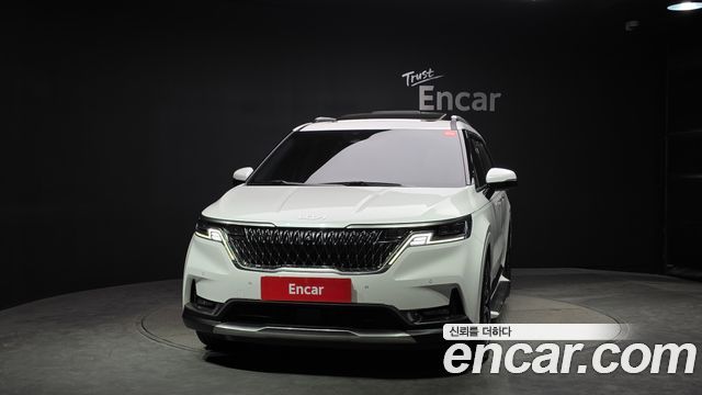Kia Canival 2023 — photo 3