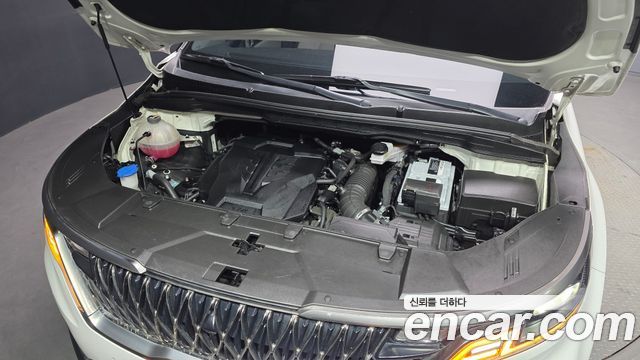 Kia Canival 2023 — photo 6
