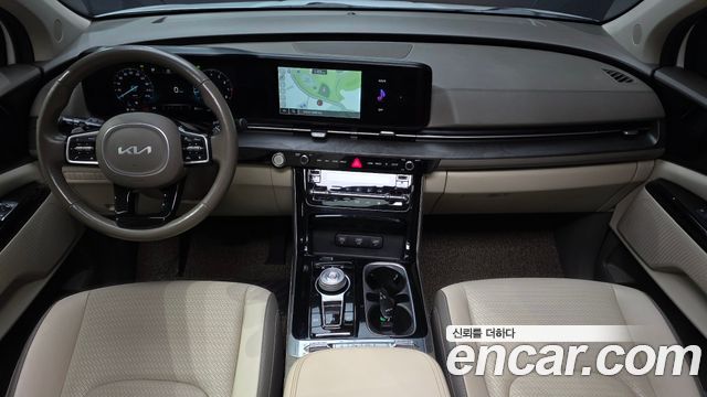 Kia Canival 2023 — photo 10