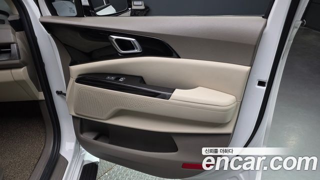 Kia Canival 2023 — photo 15