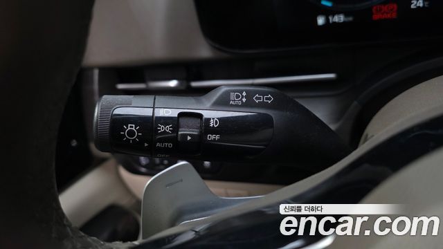 Kia Canival 2023 — photo 31