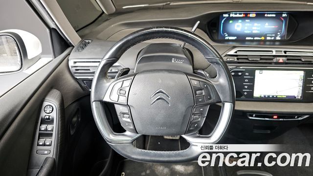 Citroën / DS C4 Picasso 2017 — photo 12