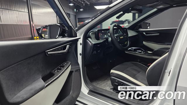 Kia EV6 2022 — photo 13