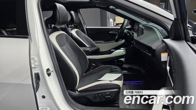Kia EV6 2022 — photo 17
