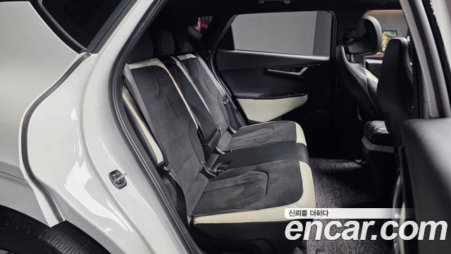 Kia EV6 2022 — photo 18