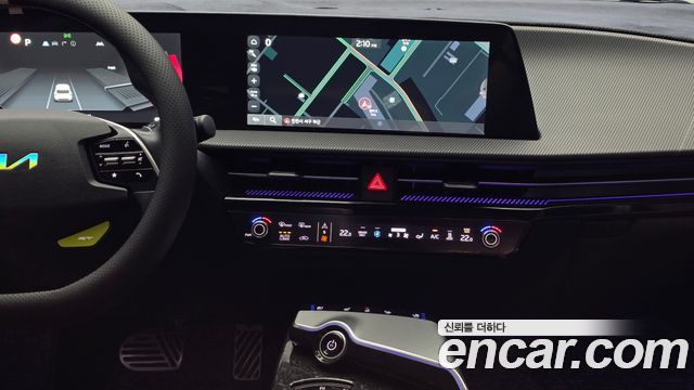 Kia EV6 2022 — photo 21