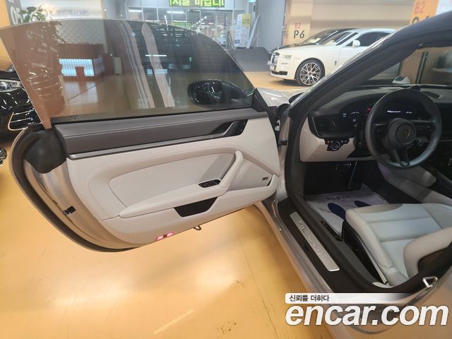 Porsche 911 2024 — photo 6