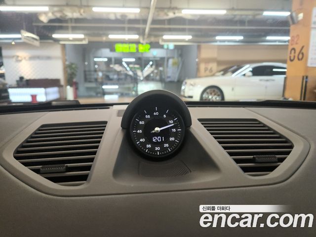 Porsche 911 2024 — photo 10