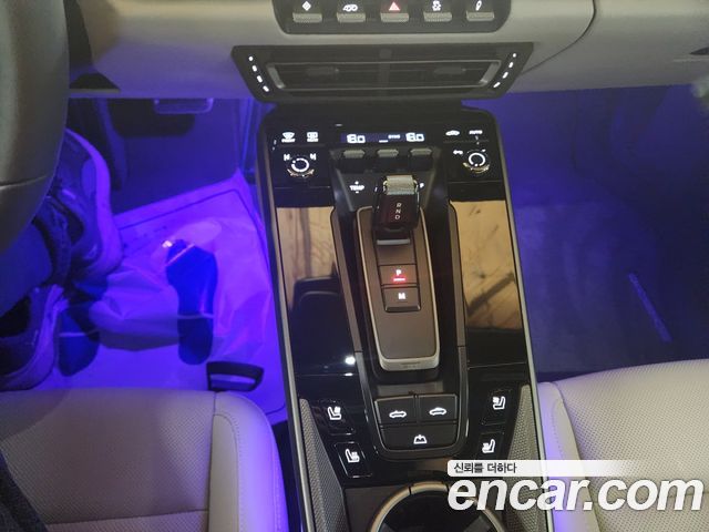 Porsche 911 2024 — photo 15