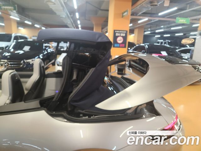 Porsche 911 2024 — photo 19
