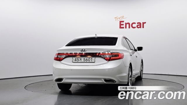 Hyundai Grandeur 2012 — photo 4