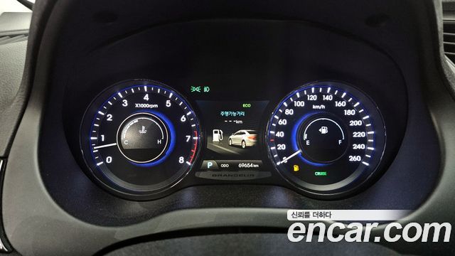 Hyundai Grandeur 2012 — photo 9
