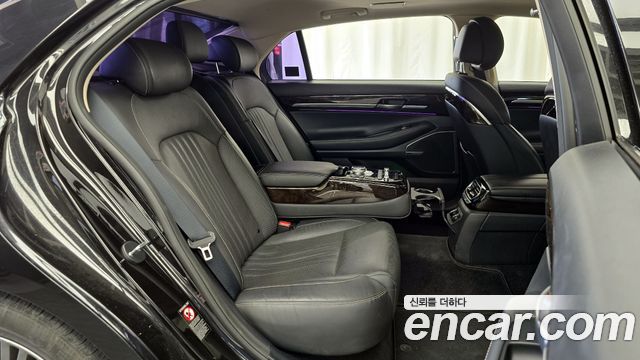 Genesis G90 2019 — photo 11