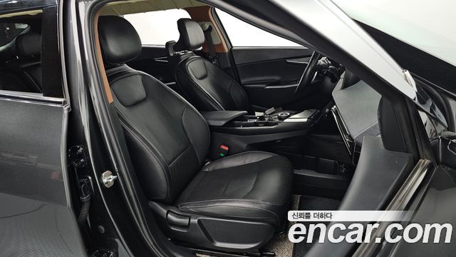 Kia EV6 2022 — photo 11