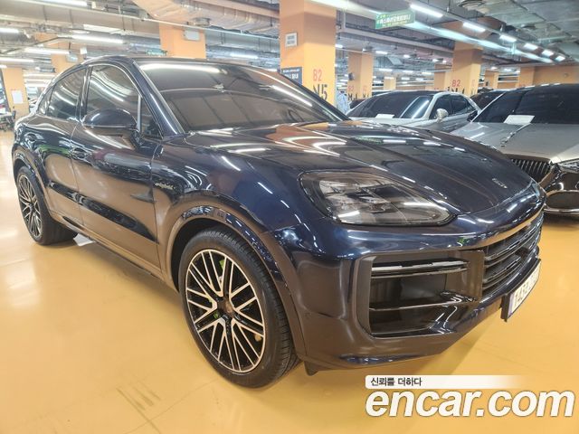 Porsche Cayenne 2025 — photo 3