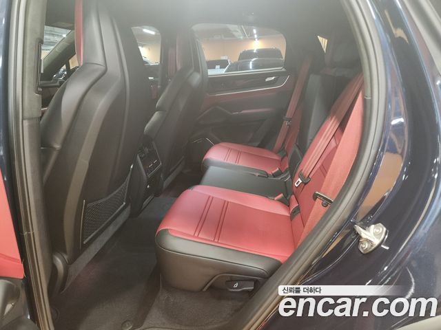 Porsche Cayenne 2025 — photo 8