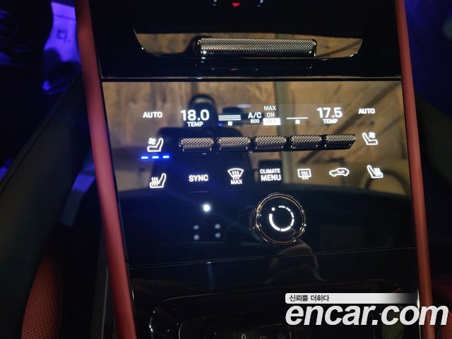 Porsche Cayenne 2025 — photo 17