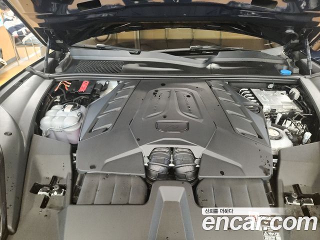 Porsche Cayenne 2025 — photo 20