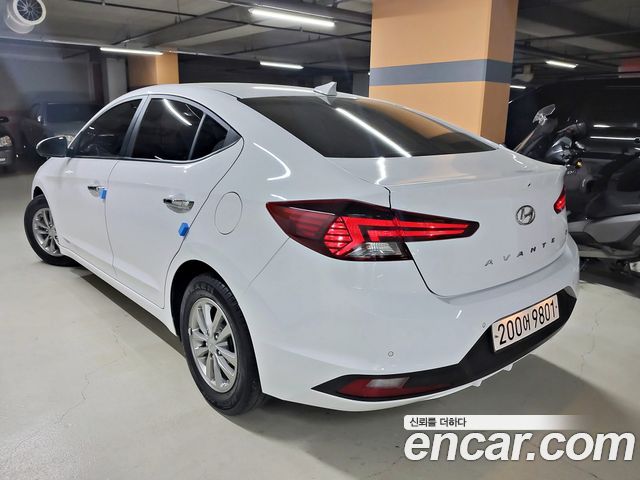 Hyundai AVANTE 2020 — photo 3