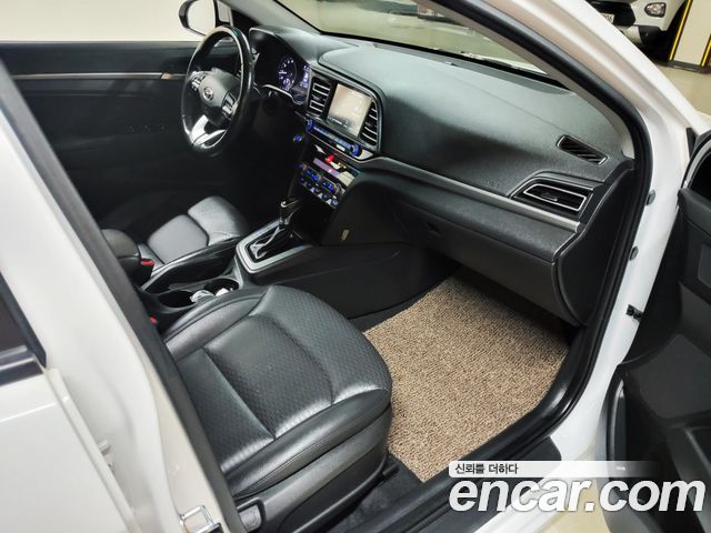 Hyundai AVANTE 2020 — photo 10
